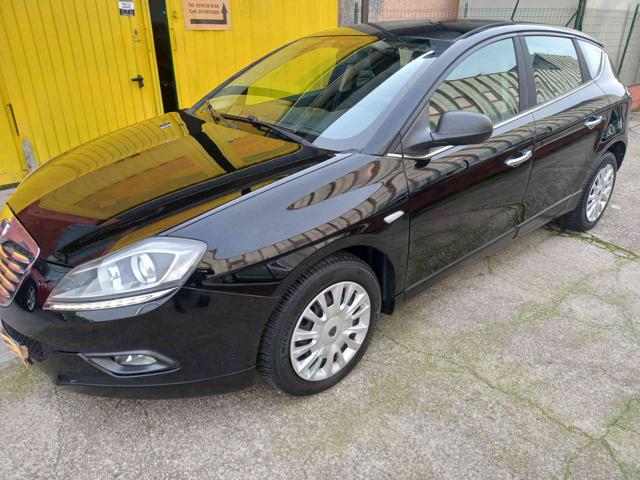 Lancia Delta 1.6 MJT DPF 105 CV Silver NEOPATENTATI, del 2014, 216.052 km, in vendita a Bancole (MN)