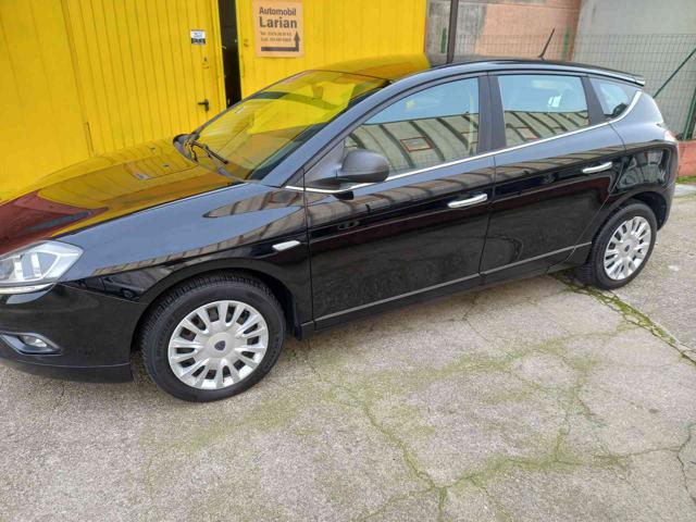 Lancia Delta 1.6 MJT DPF 105 CV Silver NEOPATENTATI - foto 2 di 4