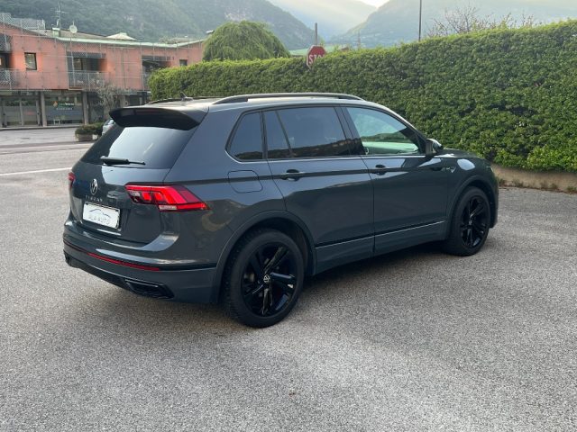 Volkswagen Tiguan 2.0 TDI 150 CV SCR DSG R-Line - foto 4 di 4