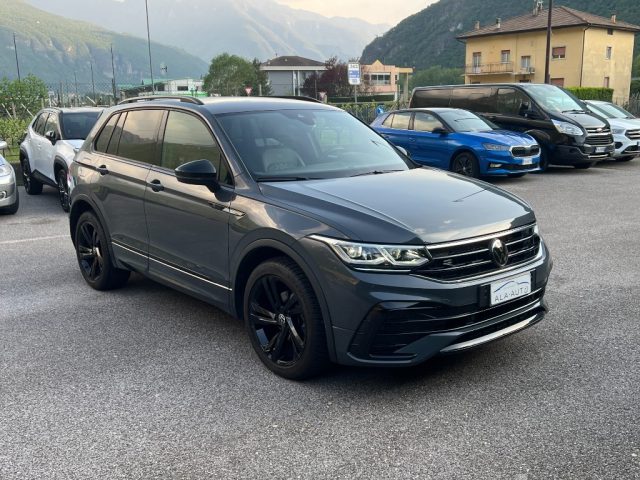 Volkswagen Tiguan 2.0 TDI 150 CV SCR DSG R-Line - foto 2 di 4