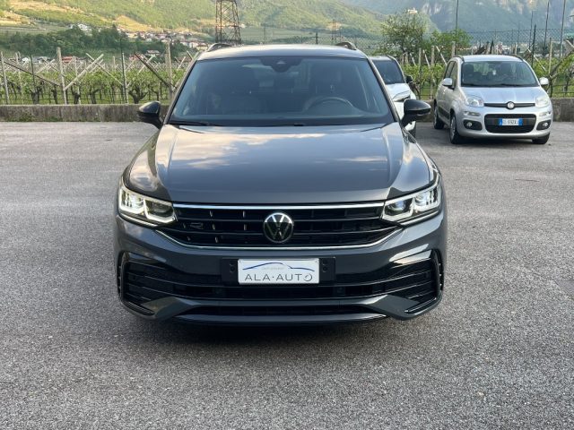 Volkswagen Tiguan 2.0 TDI 150 CV SCR DSG R-Line usato a ALA