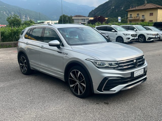 Volkswagen Tiguan 2.0 TSI DSG 4MOTION R-Line - foto 4 di 4