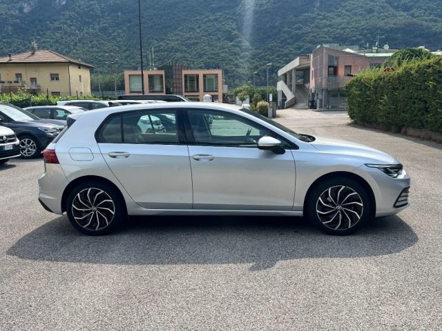 Volkswagen Golf 1.5 eTSI 130 CV EVO ACT DSG Life - foto 3 di 4