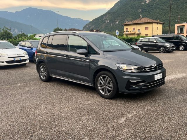 Volkswagen Touran 1.5 TSI ACT R-LINE Business BlueMotion Technology - foto 2 di 4