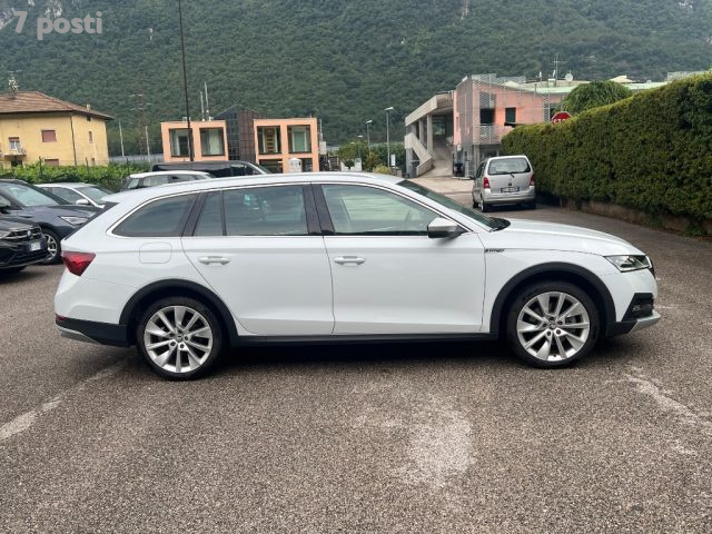 Skoda Octavia 2.0 TDI EVO SCR 150 CV DSG 4x4 Wagon Scout - foto 3 di 4