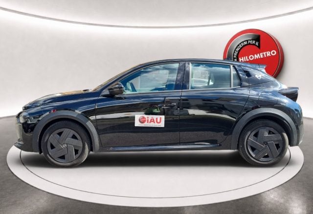 Lancia Ypsilon Hybrid e-DCT - foto 4 di 4