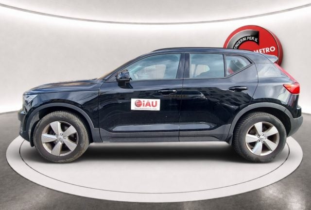 Volvo XC40 T3 Geartronic Momentum - foto 4 di 4