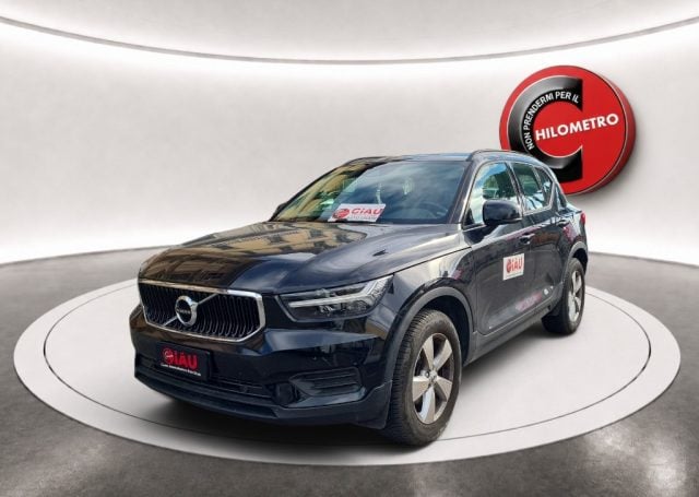 Volvo XC40 T3 Geartronic Momentum - foto 3 di 4