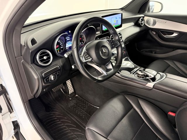 Mercedes-Benz GLC 250 d 4Matic Coupé Premium AMG - foto 4 di 4