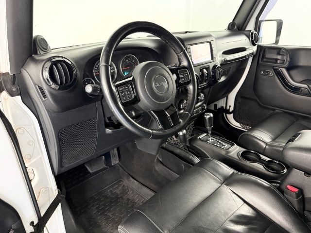 Jeep Wrangler Unlimited 2.8 CRD DPF Sahara Auto - foto 4 di 4