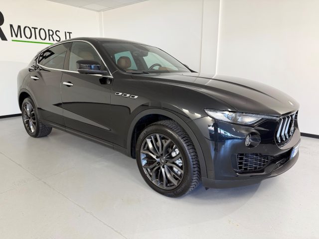 Maserati Levante V6 Diesel AWD Granlusso - foto 3 di 4