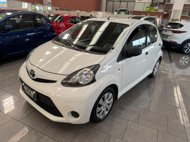 Toyota Aygo 1.0 12V VVT-i 5 porte Active Connect - foto 4 di 4