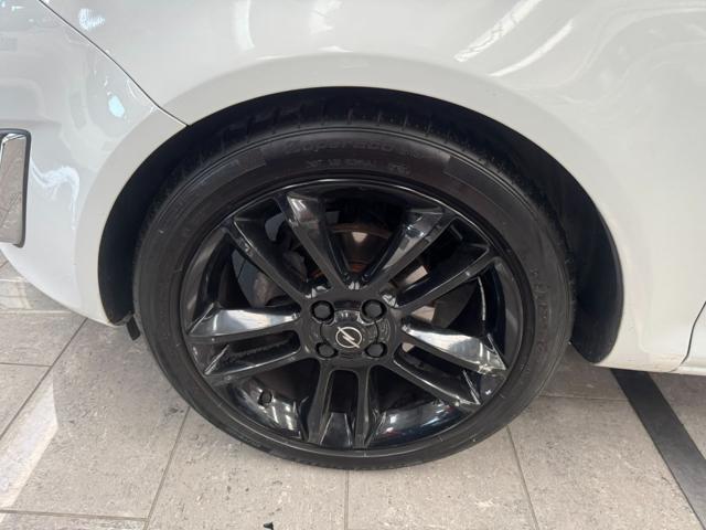 Opel Corsa 1.2 3 porte b-color - foto 3 di 4
