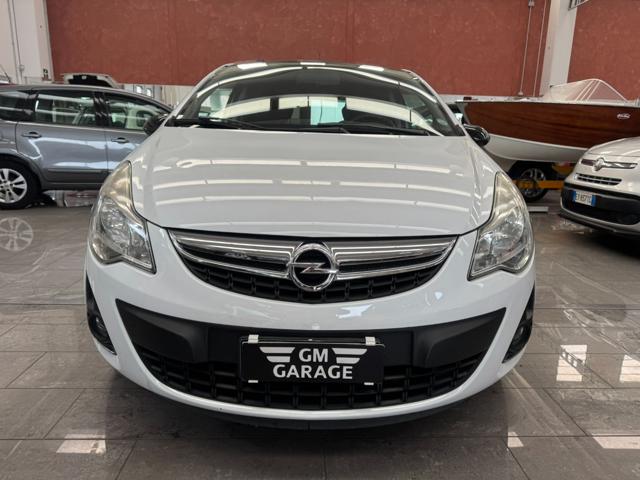 Opel Corsa 1.2 3 porte b-color, del 2013, 124.389 km, in vendita a Ossona (MI)
