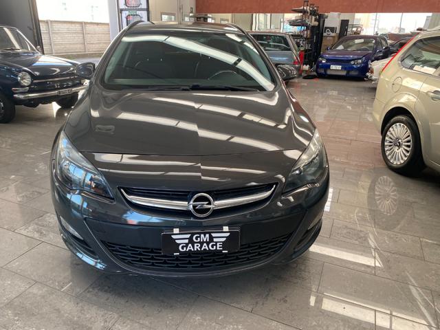 Opel Astra 1.4 Turbo 140CV Sports Tourer GPL Tech Cosmo, del 2016, 91.000 km, in vendita a Ossona (MI)