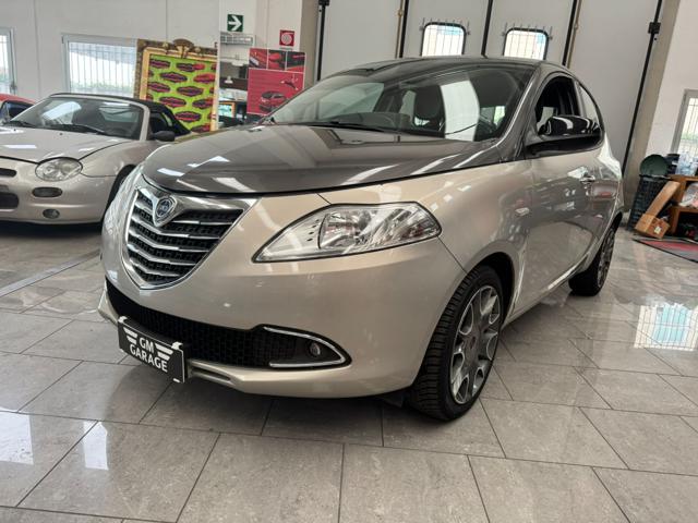 Lancia Ypsilon 0.9 TwinAir 85 CV 5 porte S&S Platinum - foto 4 di 4