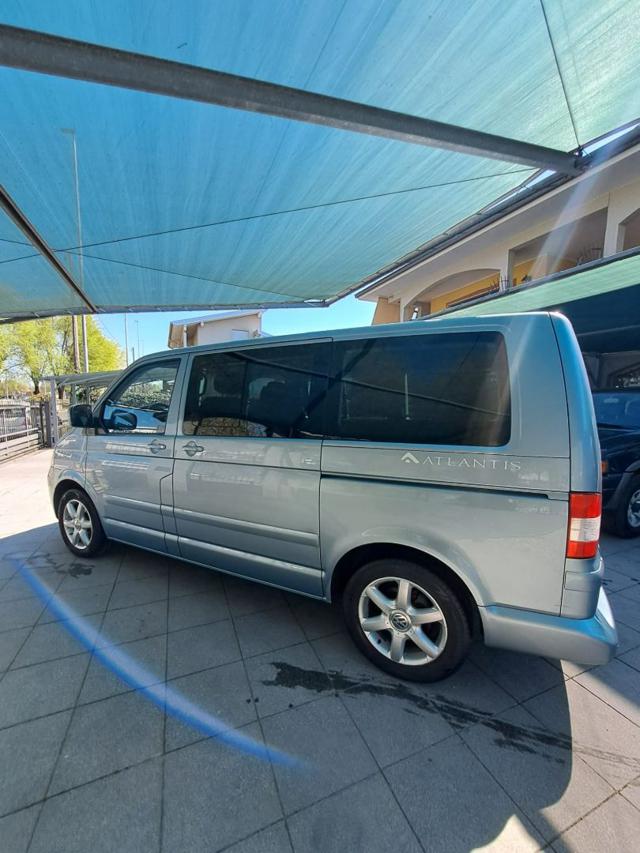 Volkswagen Multivan 2.5 TDI/130cv - foto 2 di 4