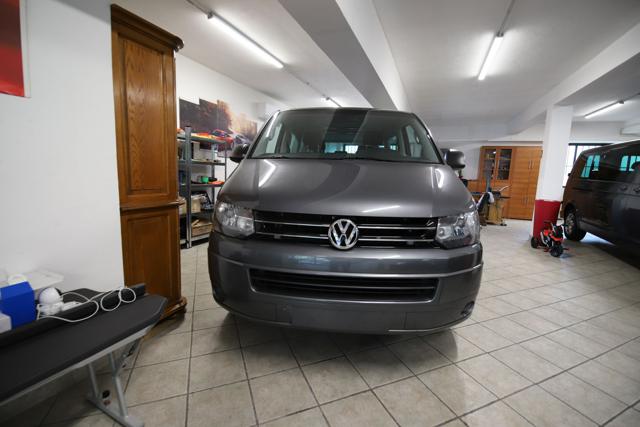 Volkswagen Multivan 2.0 TDI 140cv Comfortline - foto 2 di 4