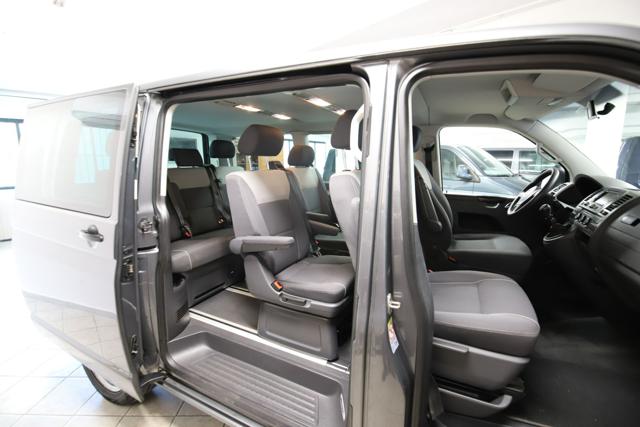 Volkswagen Multivan 2.0 TDI 140cv Comfortline - foto 3 di 4