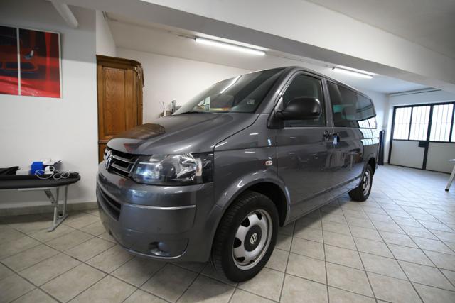 Volkswagen Multivan 2.0 TDI 140cv Comfortline, del 2013, 264.000 km, in vendita a Manerbio (BS)