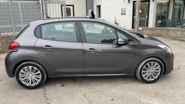 Peugeot 208 BlueHDi 100 S&S 5 porte Signature - foto 4 di 4