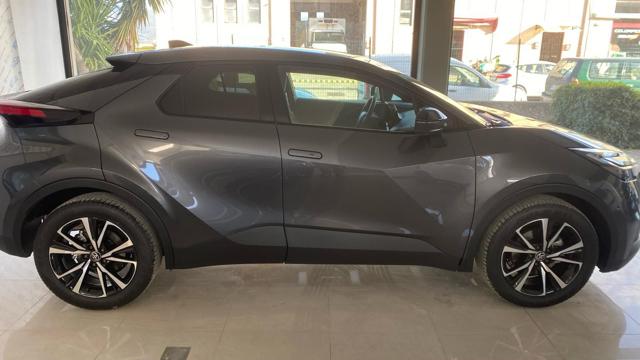 Toyota C-HR 1.8 HV Trend - foto 2 di 4