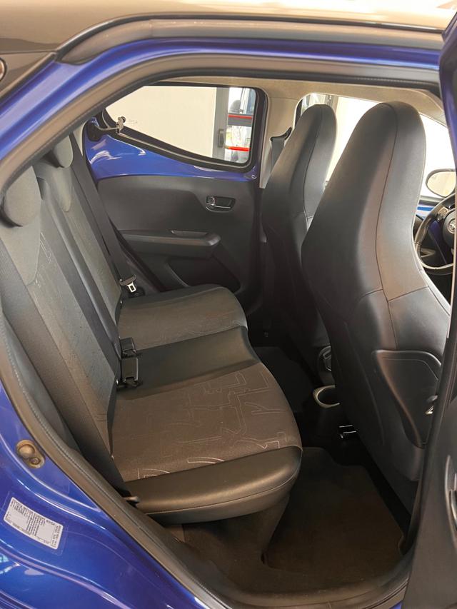 Toyota Aygo 1.0 VVT-i 72 CV 5 porte x-trend usato a PORTOFERRAIO