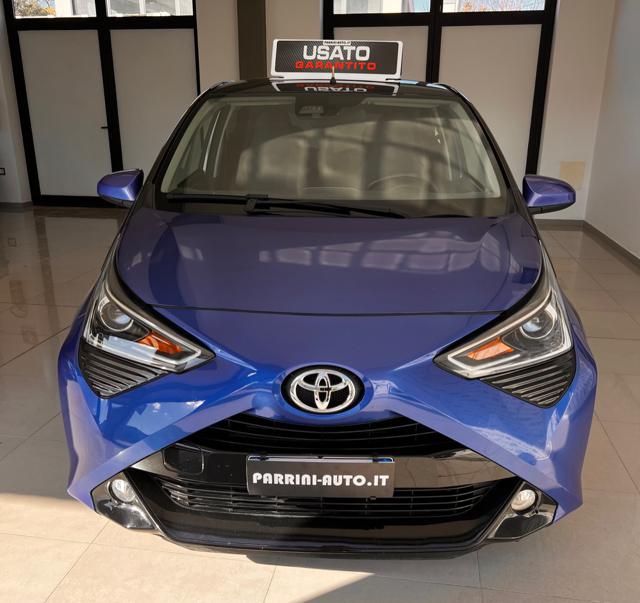 Toyota Aygo 1.0 VVT-i 72 CV 5 porte x-trend - foto 2 di 4