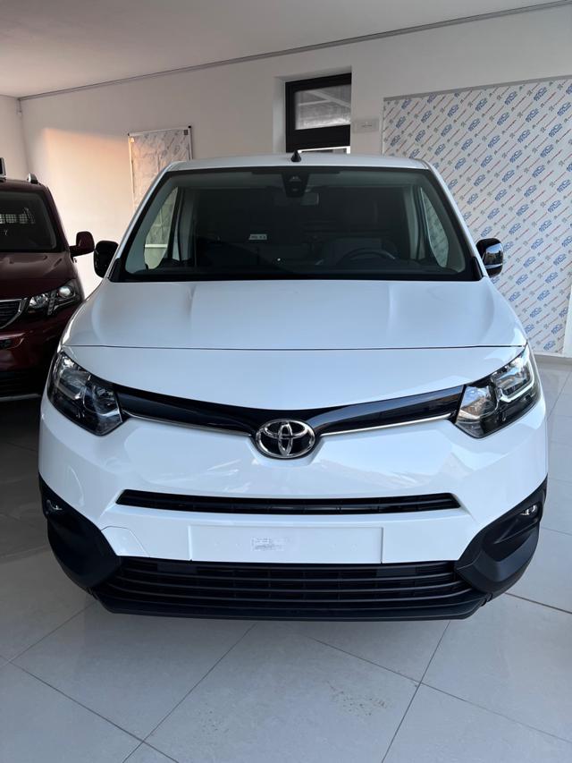 Toyota Proace City 1.2 110 CV S&S PC 4p. Active nuovo a PORTOFERRAIO