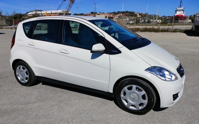 Mercedes-Benz A 160 BlueEFFICIENCY Coupé Premium - foto 2 di 8