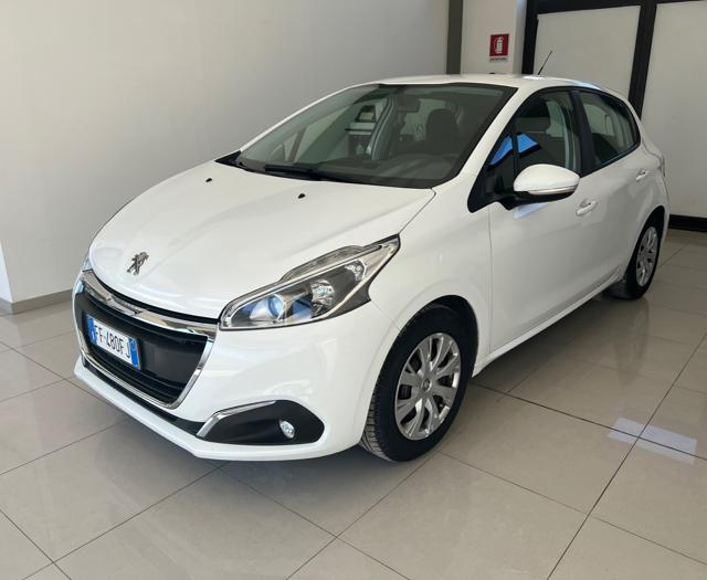 Peugeot 208 PureTech 68 5 porte Active - foto 2 di 4