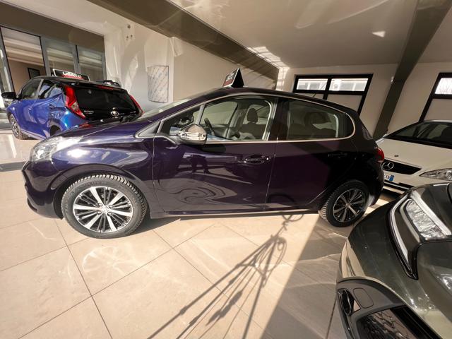 Peugeot 208 PureTech Turbo 110 S&S 3 porte Allure - foto 4 di 4