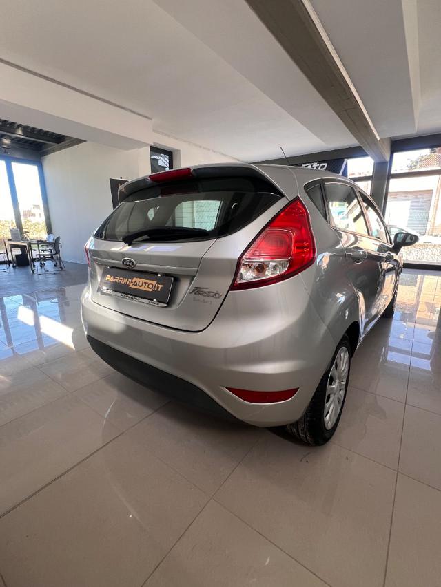 Ford Fiesta 1.0 80CV 5 porte - foto 3 di 4