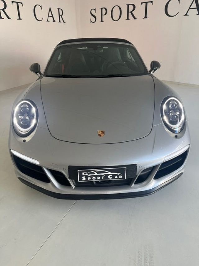 Porsche 911 3.0 Carrera GTS Cabriolet - foto 2 di 28