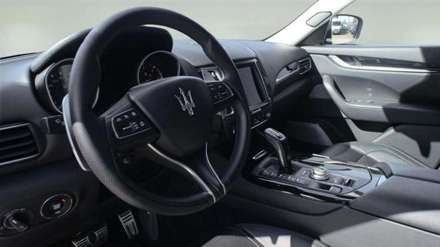 Maserati Levante V6 Diesel 275 CV AWD Granlusso usato a MONTECCHIO MAGGIORE