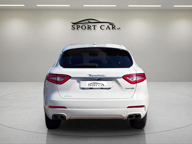 Maserati Levante V6 Diesel 275 CV AWD - foto 4 di 4