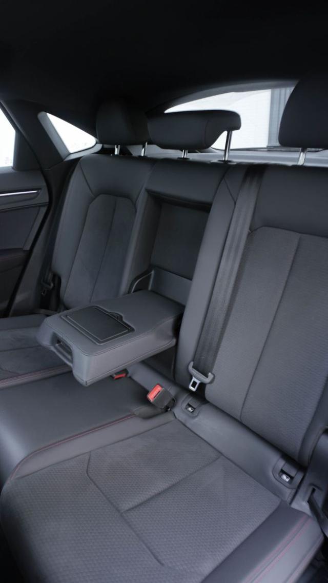 Audi Q3 SPB 35 TDI S tronic Identity Black usato a MONTECCHIO MAGGIORE