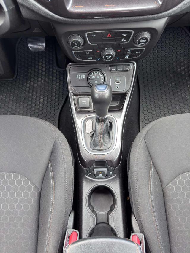 Jeep Compass 1.3 Turbo T4 190 CV PHEV AT6 4xe Longitude usato a MONTECCHIO MAGGIORE