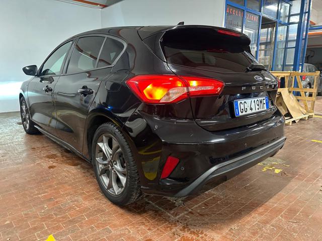 Ford Focus 1.0 EcoBoost Hybrid 125 CV 5p. ST-Line - foto 4 di 4