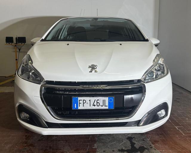 Peugeot 208 1.6 BlueHDi 75 5 porte Allure - foto 2 di 4