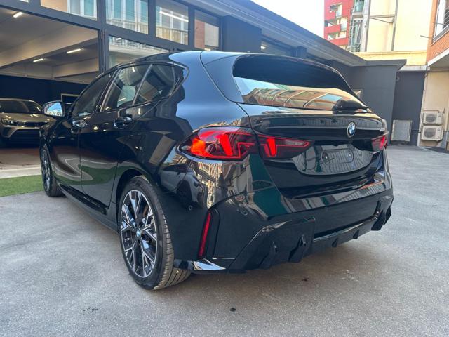 BMW 120 i 48V Msport 5 Porte Auto + Pack Mosport & Sosp. - foto 4 di 4