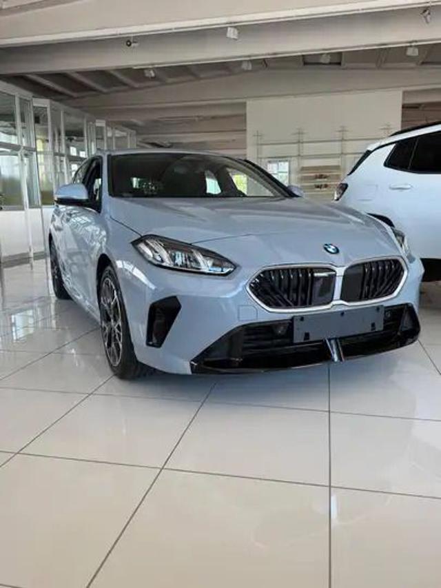 BMW 120 i 48V Msport 5 Porte Auto + Pack Mosport & Sosp. - foto 3 di 4