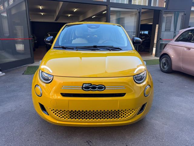 Fiat 500 Berlina Hybrid Pop - foto 2 di 4