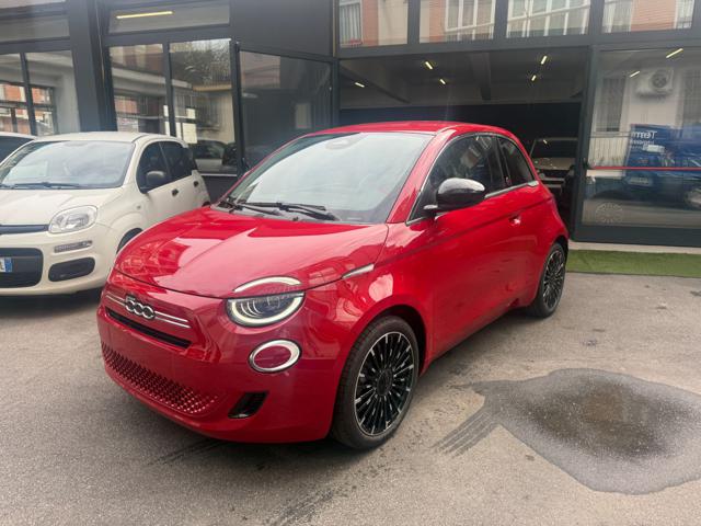 Fiat 500 1.0 Hybrid 65cv Icon + Pack Style Km Zero, del 2026, 2 km, in vendita a Torino (TO)