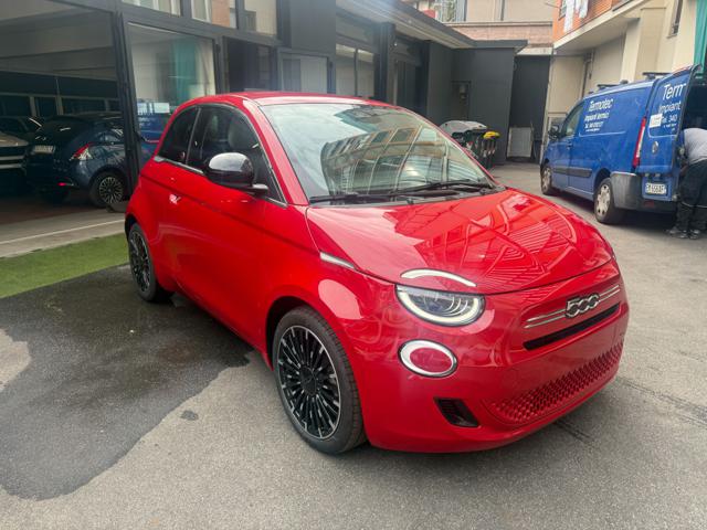 Fiat 500 1.0 Hybrid 65cv Icon + Pack Style Km Zero - foto 3 di 4