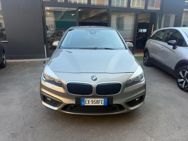 BMW 218 Active Tourer 218d Advantage + Pelle + PDC - foto 2 di 4
