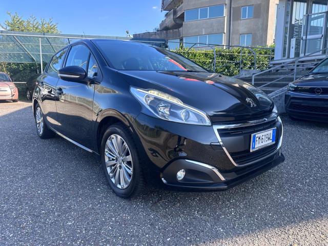 Peugeot 208 1.2 82cv 5 porte Allure - foto 3 di 4