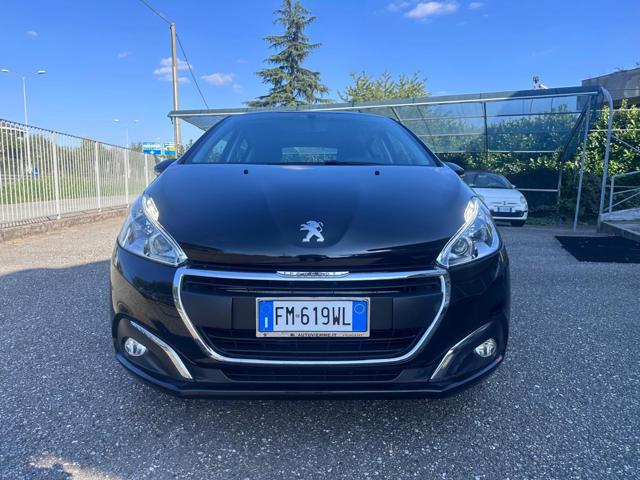 Peugeot 208 1.2 82cv 5 porte Allure - foto 2 di 4