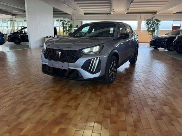 Peugeot 2008 1.2 Turbo 100cv Active + Car Play, del 2024, 56.100 km, in vendita a Torino (TO)