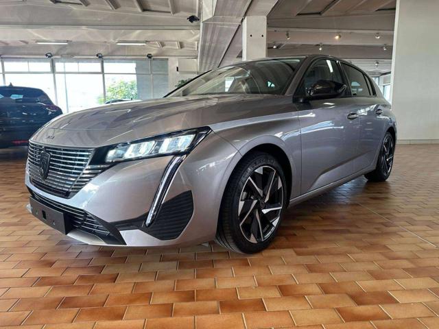 Peugeot 308 1.2 130cv Allure + Key Less + Navi + Camera, del 2024, 11.487 km, in vendita a Torino (TO)